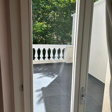 Ro.Ma Apartment 卡诺萨-迪普利亚 外观 照片