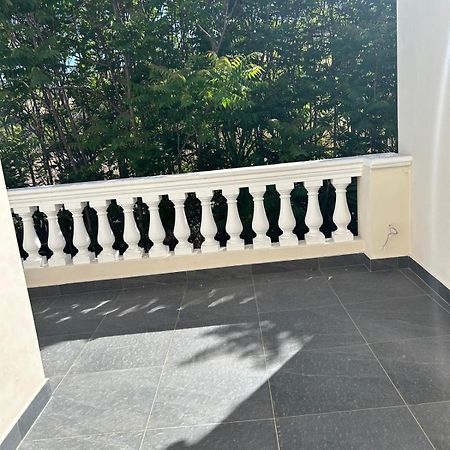 Ro.Ma Apartment 卡诺萨-迪普利亚 外观 照片