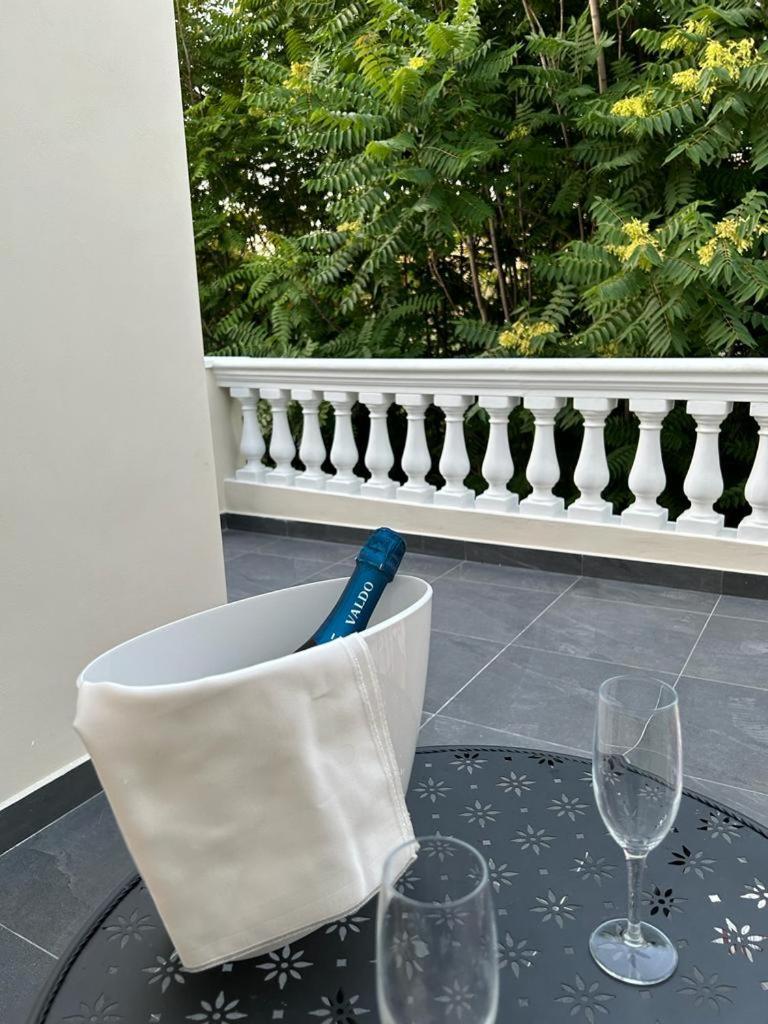 Ro.Ma Apartment 卡诺萨-迪普利亚 外观 照片